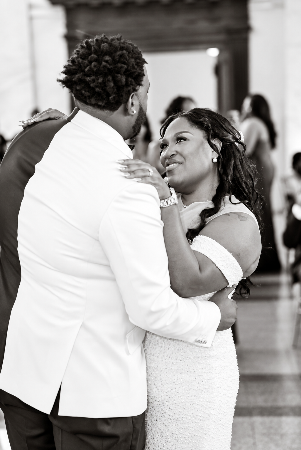 Aaliyah and Alex during their first dance