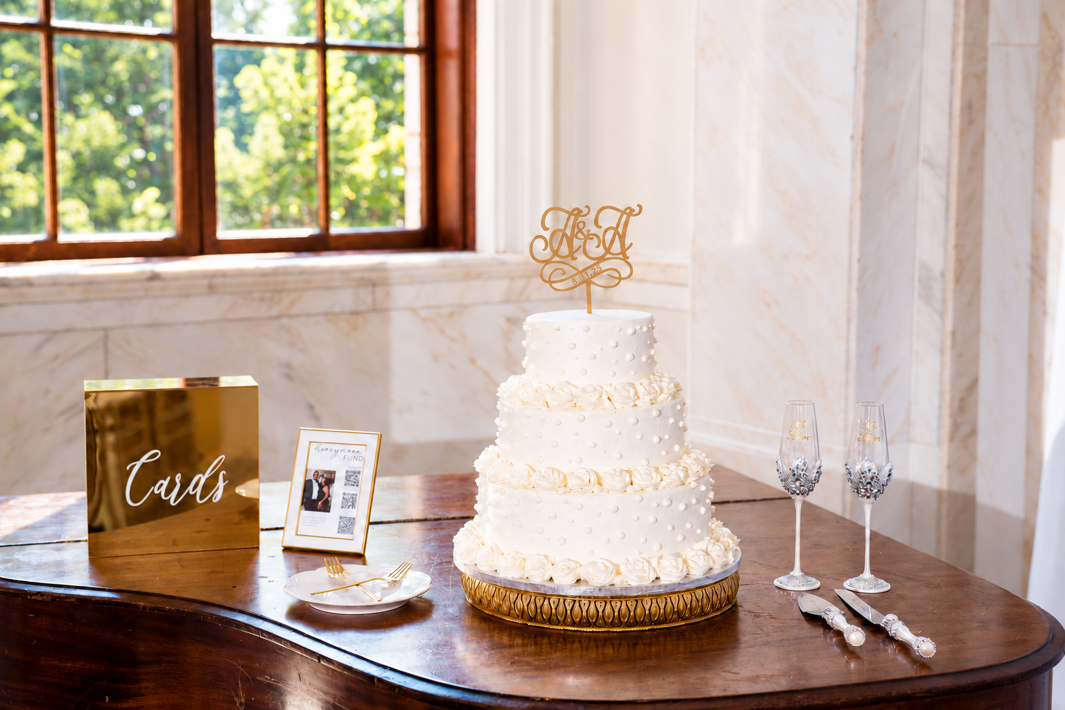 Wedding cake at Aaliyah and Alex's reception