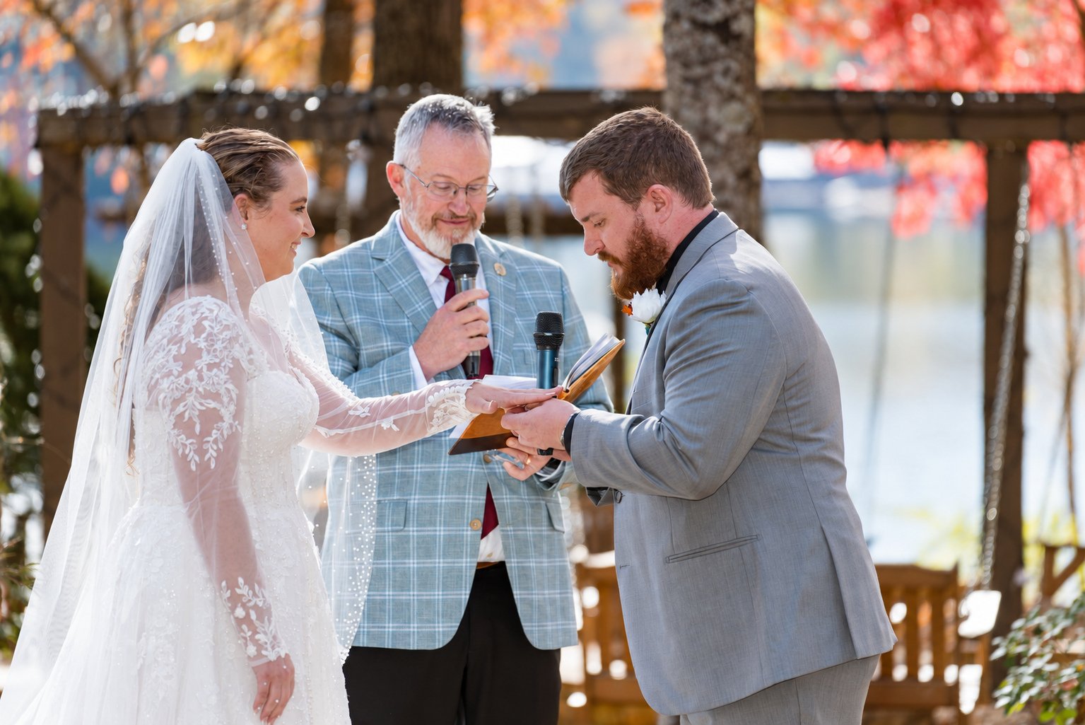 Danielle and Trey—ring exchange