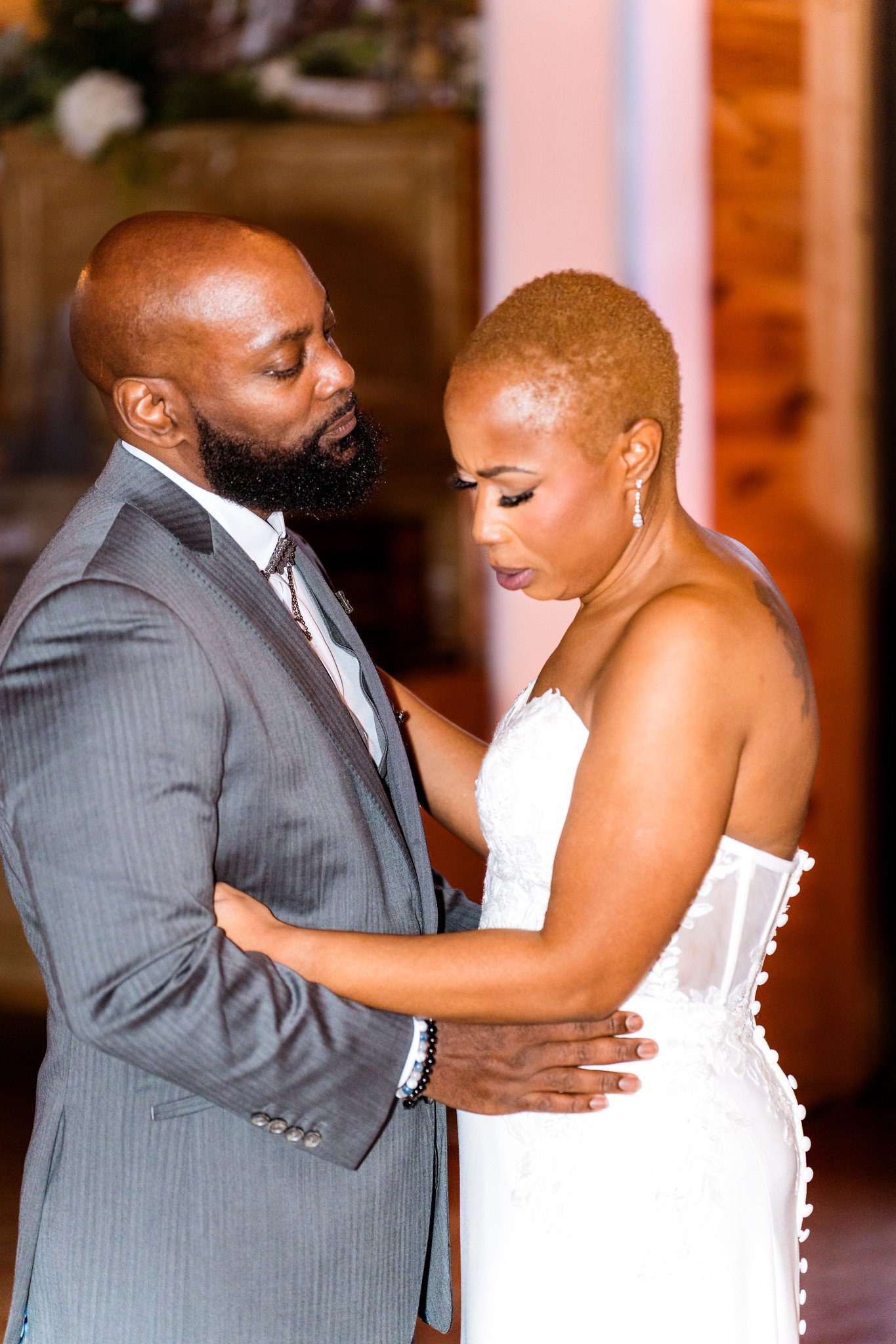 A close moment during Maurice and Jillian's first dance