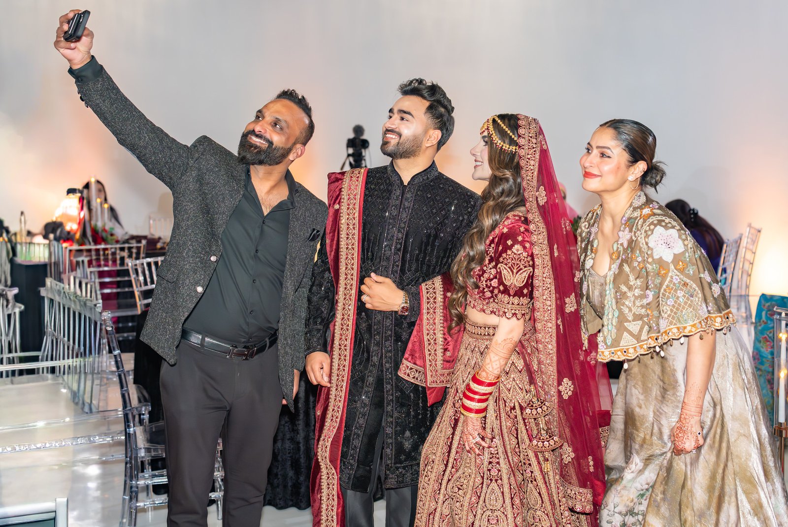 Mehreen and Shahzain join guests for a joyful selfie